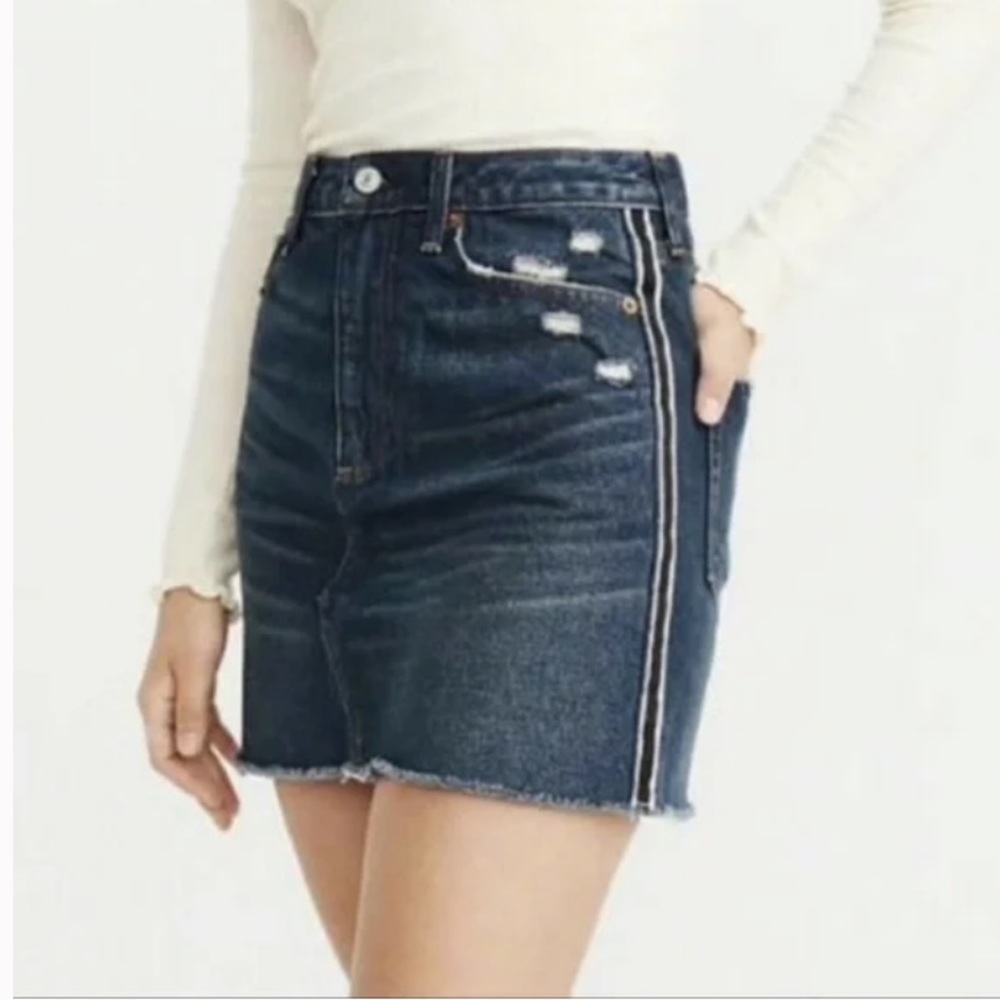 Abercrombie & Fitch Zoe Natural Rise Vintage A-Line Denim Mini Skirt Sz 28 Sz 6